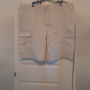 Men's Kahki Cargo Shorts size 42
